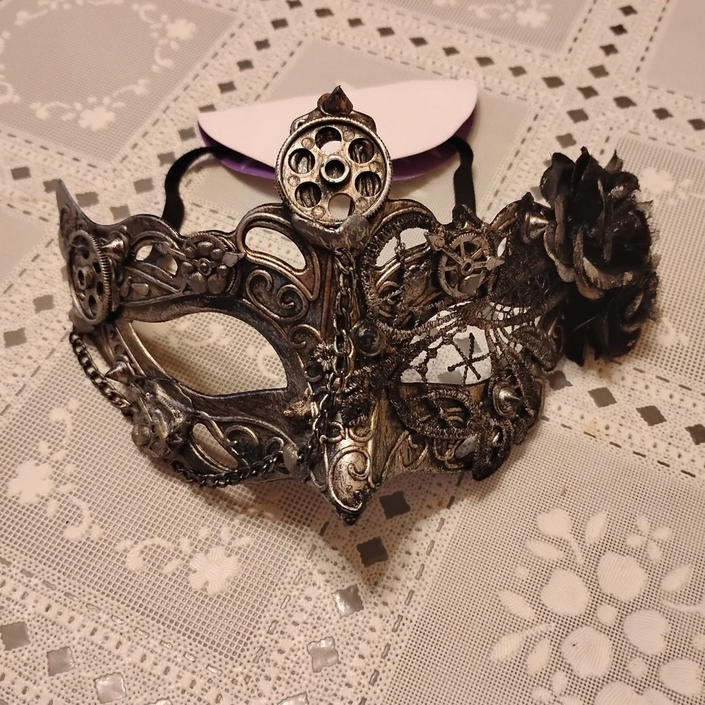 🆕 Silver Steampunk Eye Half Mask, New
